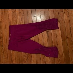 Cropped lulu lemon leggings